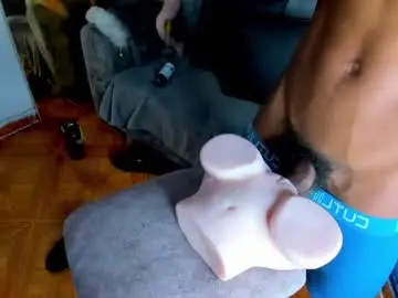 Chaturbate Free Porn Cam of sky_walkerss