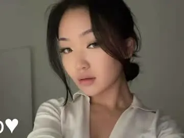 Chaturbate Live Sex of elegant_vibes