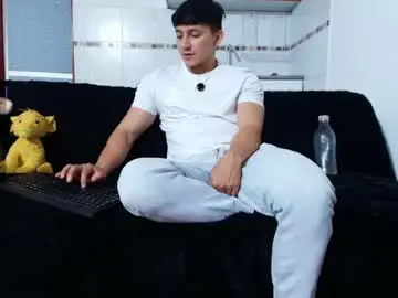 Chaturbate Best live sex cam show of jacques_cardiet