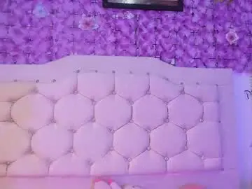 Chaturbate Best live sex cam show of mila_rey25_