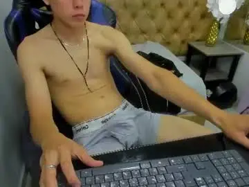 Chaturbate Nude Webcam of eliot_rizzo