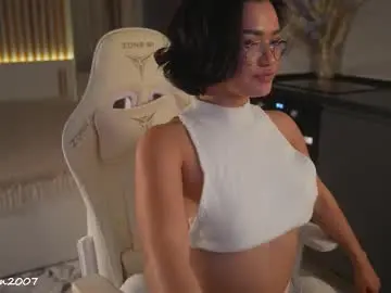 Chaturbate Nude Webcam of leoramallis