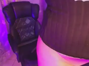 Chaturbate Live Sex Cam of maxxxine_