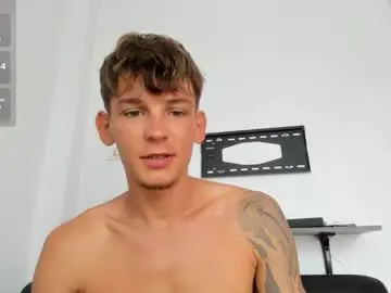 Chaturbate Live Sex Cam of aiko_miracle