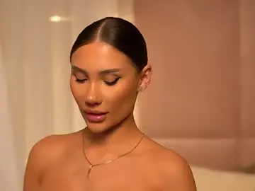 Chaturbate Live Sex Cam of ava_heath