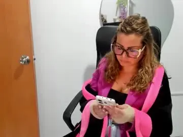 Chaturbate Nude Webcam of julieta_star69