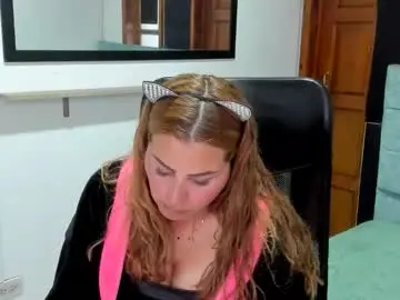 Chaturbate Live Sex Cam of julieta_star69