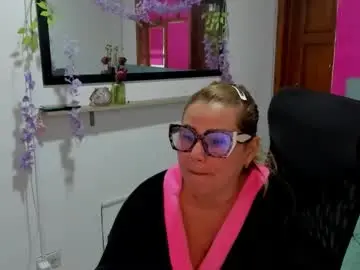 Chaturbate Free Live Porn of julieta_star69