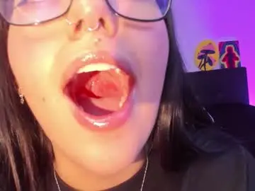 Chaturbate Nude Webcam of nataliasweet98