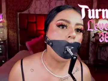 Chaturbate Best live sex cam show of soffiqueen