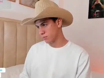 Chaturbate Live Sex Cam of axel_sliim