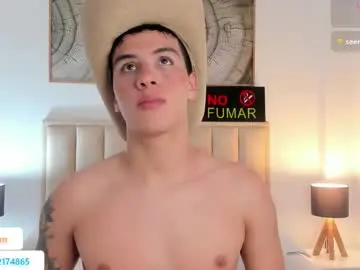 Chaturbate Nude Webcam of axel_sliim