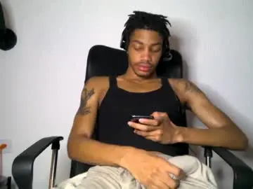 Chaturbate Live Sex Cam of blackbulltitus
