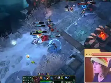 Chaturbate Watch Live Sex Cams of fijisakistar