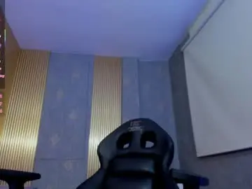 Chaturbate Free Live Porn of laulin_tay