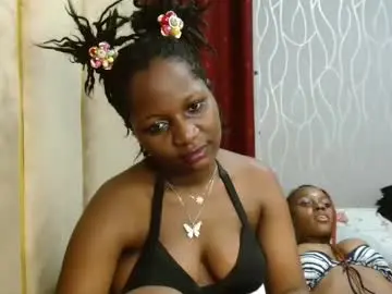 Chaturbate Live Sex Cam of roxy_heather