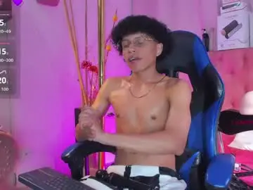 Chaturbate Best live sex cam show of _taylor_black