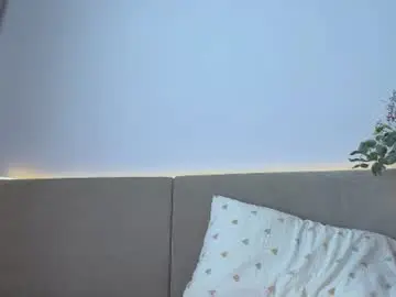Chaturbate Live Sex Cam of adelia_ntmu
