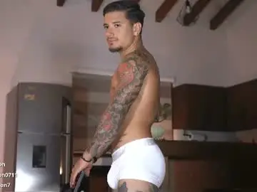 Chaturbate Free Porn Cam of chris_morton