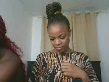 Chaturbate Live Sex of petite_luxe1