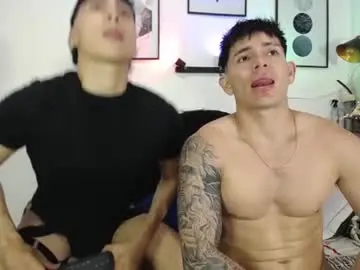 Chaturbate Sex Cam of thomas_and_lyan