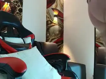 Chaturbate Nude Webcam of luke_davis01