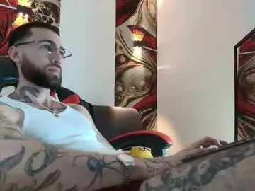 Chaturbate Live Sex Cam of luke_davis01