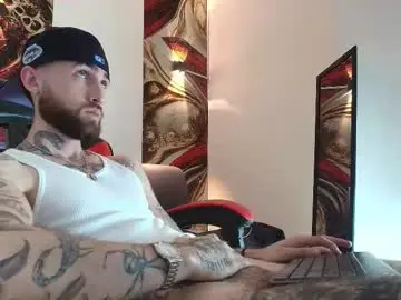 Chaturbate Live Sex of luke_davis01
