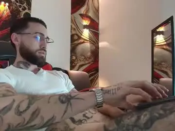 Chaturbate Sex Chat of luke_davis01