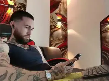 Chaturbate Free Porn Cam of luke_davis01