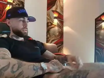 Chaturbate Live Sex Cam of luke_davis01