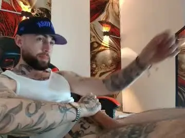 Chaturbate Nude Webcam of luke_davis01