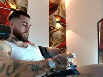 Chaturbate Free Porn Cam of luke_davis01