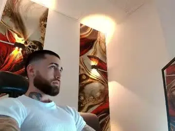 Chaturbate Nude Webcam of luke_davis01