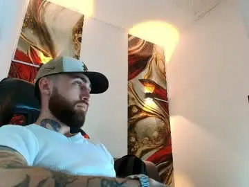 Chaturbate Adult Webcam of luke_davis01