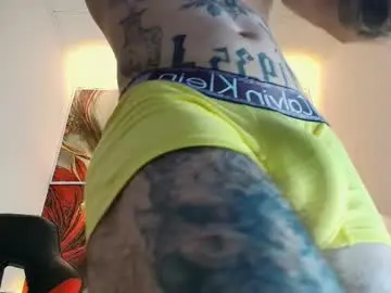 Chaturbate Live Porn of luke_davis01