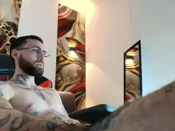 Chaturbate Live Sex of luke_davis01