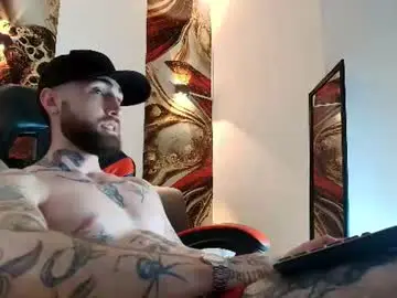 Chaturbate Live Sex Cam of luke_davis01
