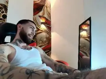 Chaturbate Free Porn Cam of luke_davis01