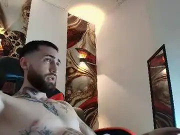 Chaturbate Live Sex Cam of luke_davis01