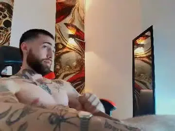 Chaturbate Live Porn of luke_davis01
