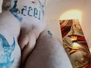 Chaturbate Free Porn Cam of luke_davis01