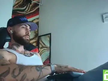 Chaturbate Nude Webcam of luke_davis01