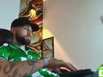 Chaturbate Free Porn Cam of luke_davis01