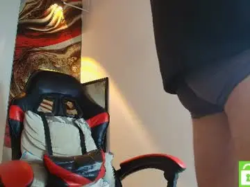 Chaturbate Live Porn of luke_davis01