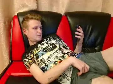 Chaturbate Live Sex Cam of oscar_wildy