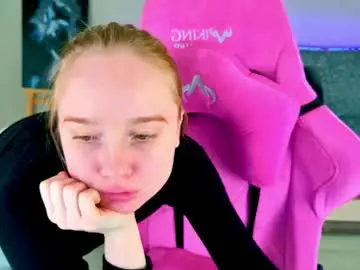 Chaturbate Watch Live Sex Cams of shawty_miia