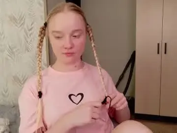 Chaturbate Free Porn Cam of shawty_miia