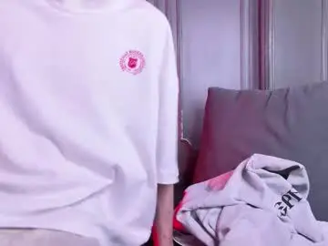 Chaturbate Watch Live Sex Cams of curlytwinkboy