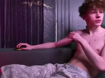Chaturbate Adult Video Chat of curlytwinkboy